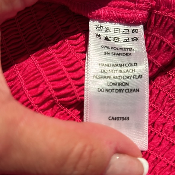 NWT Cynthia Rowley New York Long sleeve dark pink “satin like” small Blouse - Picture 4 of 13